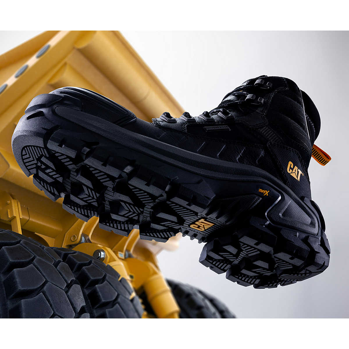 CATERPILLAR Men's Invader Max Waterproof Composite Toe Work Boot P91730