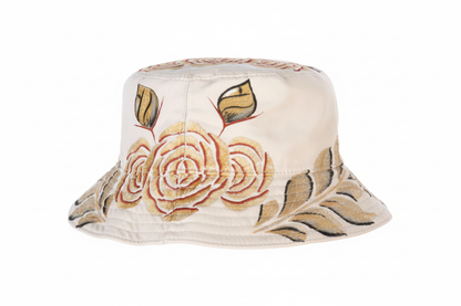 Gorro sobre fondo blanco